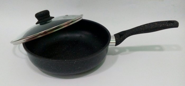 Сковорода з антипригарним покриттям та кришкою Рон Ø 30 см ( шт )